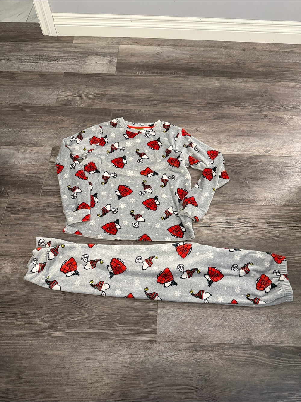 Peanuts Grey and Red Penguin Fleece Pajama Set